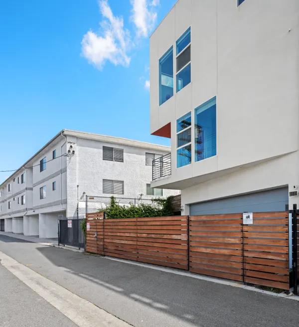 $989,000 | 11307 Morrison Street, North Hollywood, CA 91601