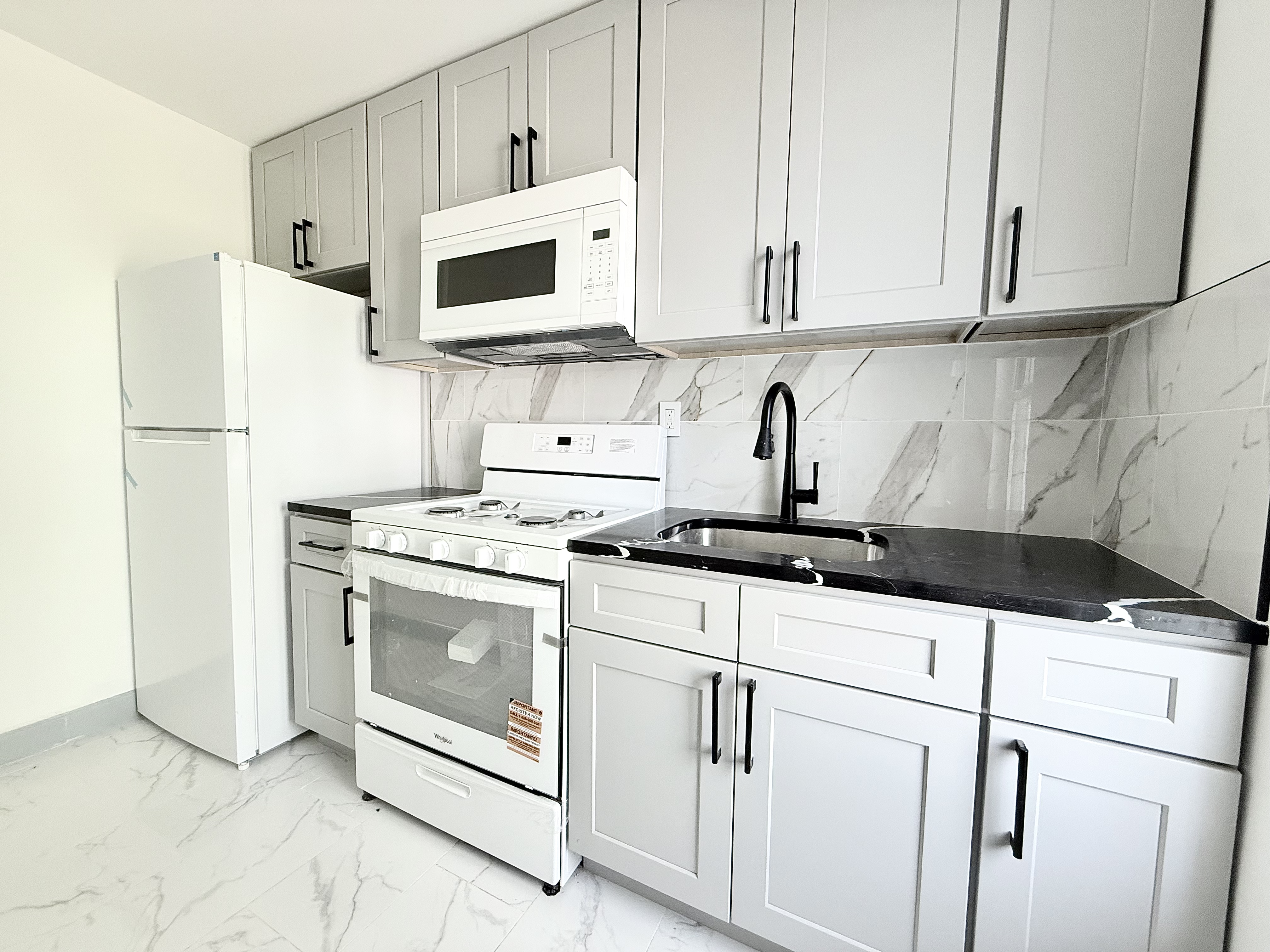 529 A Quincy Street Brooklyn, NY 11221 - Photo 1 of 4