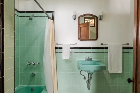 $1,395,000 | 1447 Wallace Avenue, Los Angeles, CA 90026