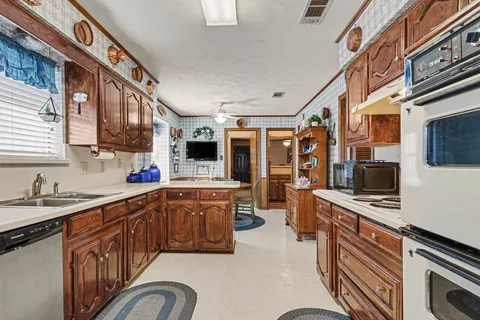 $368,990 | 217 Faircrest Drive, Garland, TX 75040