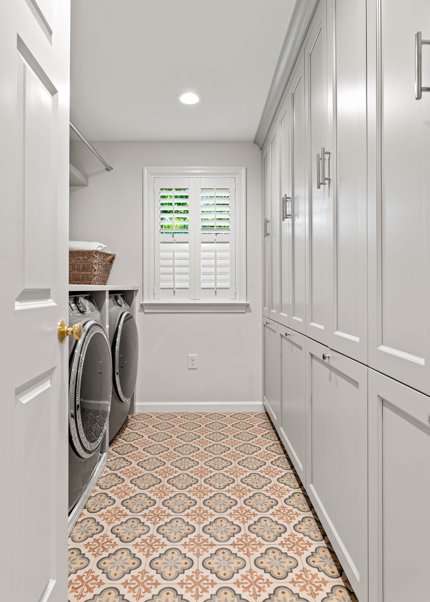 710 South Valley Forge Road Devon, PA 19333 - Photo 24 of 47 a view of a hallway with washer and dryer