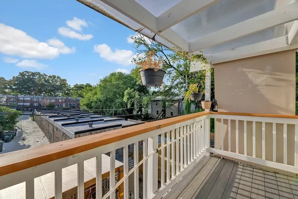 $3,000 | 639 20th Street Northeast, Washington, DC 20002