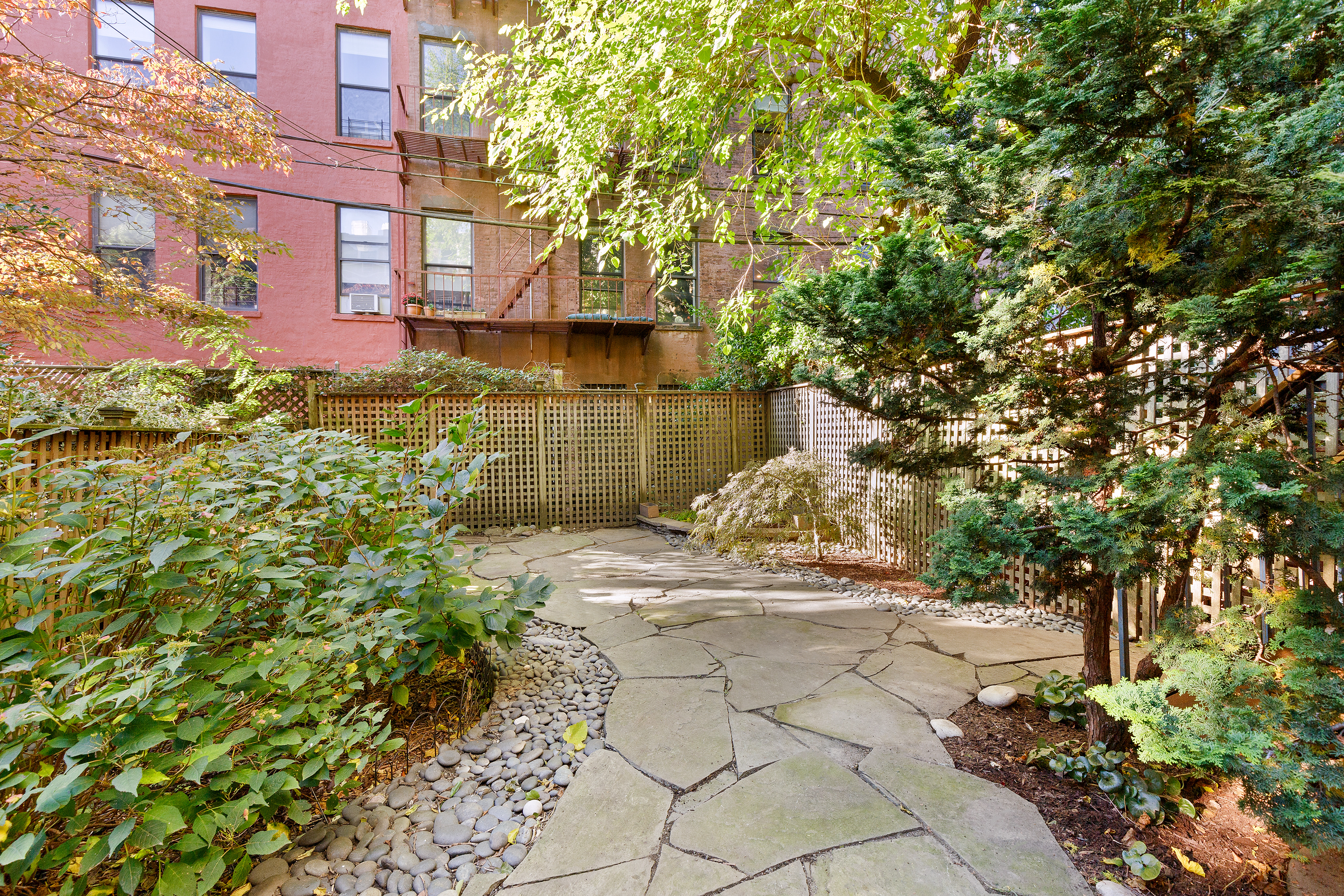 14 Park Place Brooklyn, NY 11217 - Photo 17 of 19