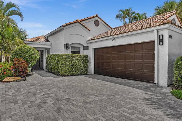 $750,000 | 6207 La Vida Terrace, Boca Raton, FL 33433