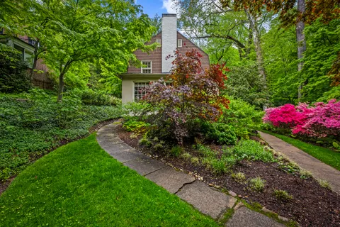 $880,000 | 401 Edgevale Road, Baltimore, MD 21210