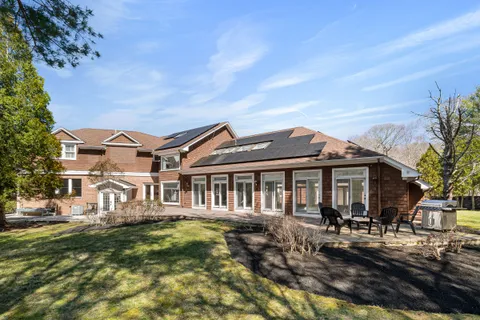 $1,799,999 | 35 River Run, East Greenwich, RI 02818