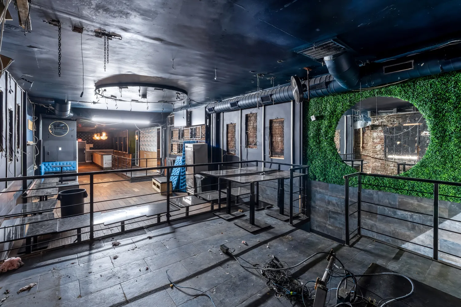 a view of a porch with furniture