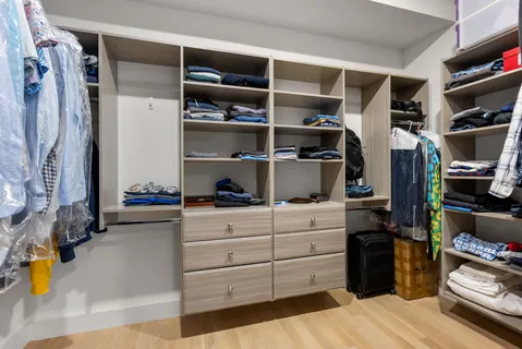 $1,995,000 | 1242 Beacon Street, Unit 1242, Newton Highlands, MA 02468