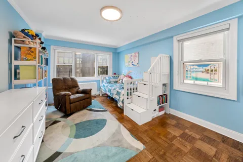 $1,675,000 | 345 East 56th Street, Unit 7J | Sutton Place