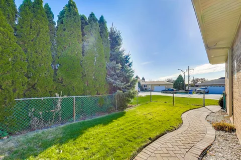 $499,900 | 8618 West Leland Avenue, Chicago, IL 60656