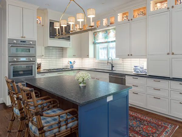 $2,299,000 | 7715 Southwestern Boulevard, Dallas, TX 75225