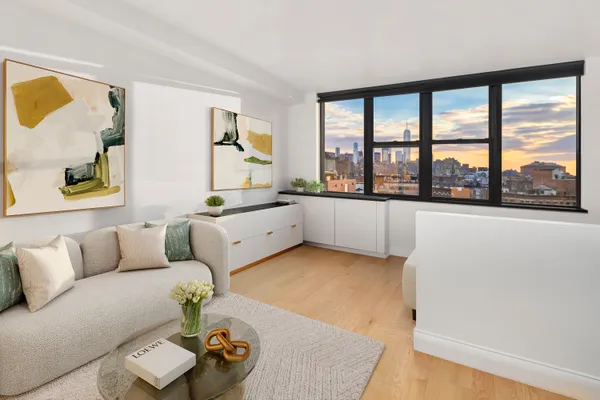 $5,500 | 222 West 14th Street, Unit 9D | West Village