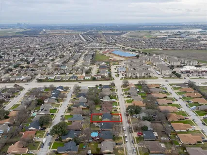 $279,000 | 825 Bristol Avenue, Saginaw, TX 76179