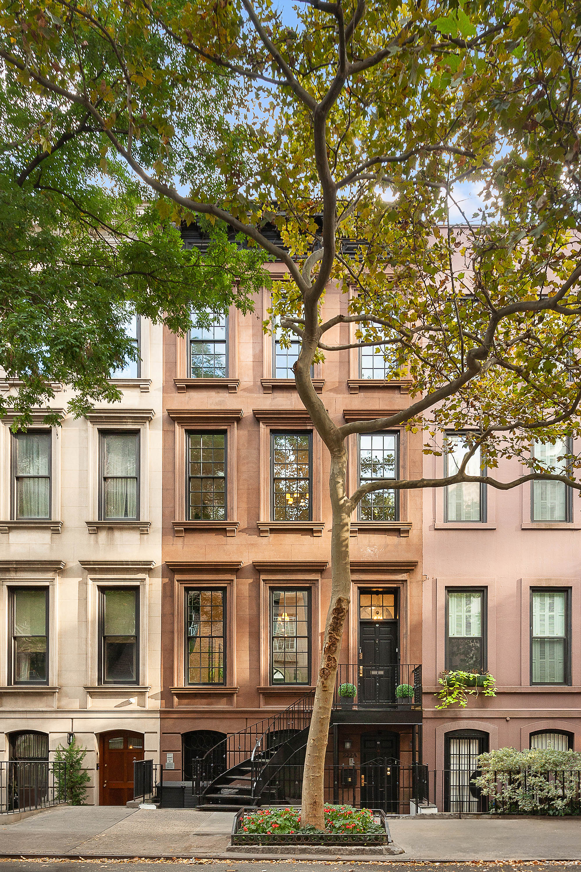 222 East 61st Street Manhattan, NY 10065 - Photo 1 of 30