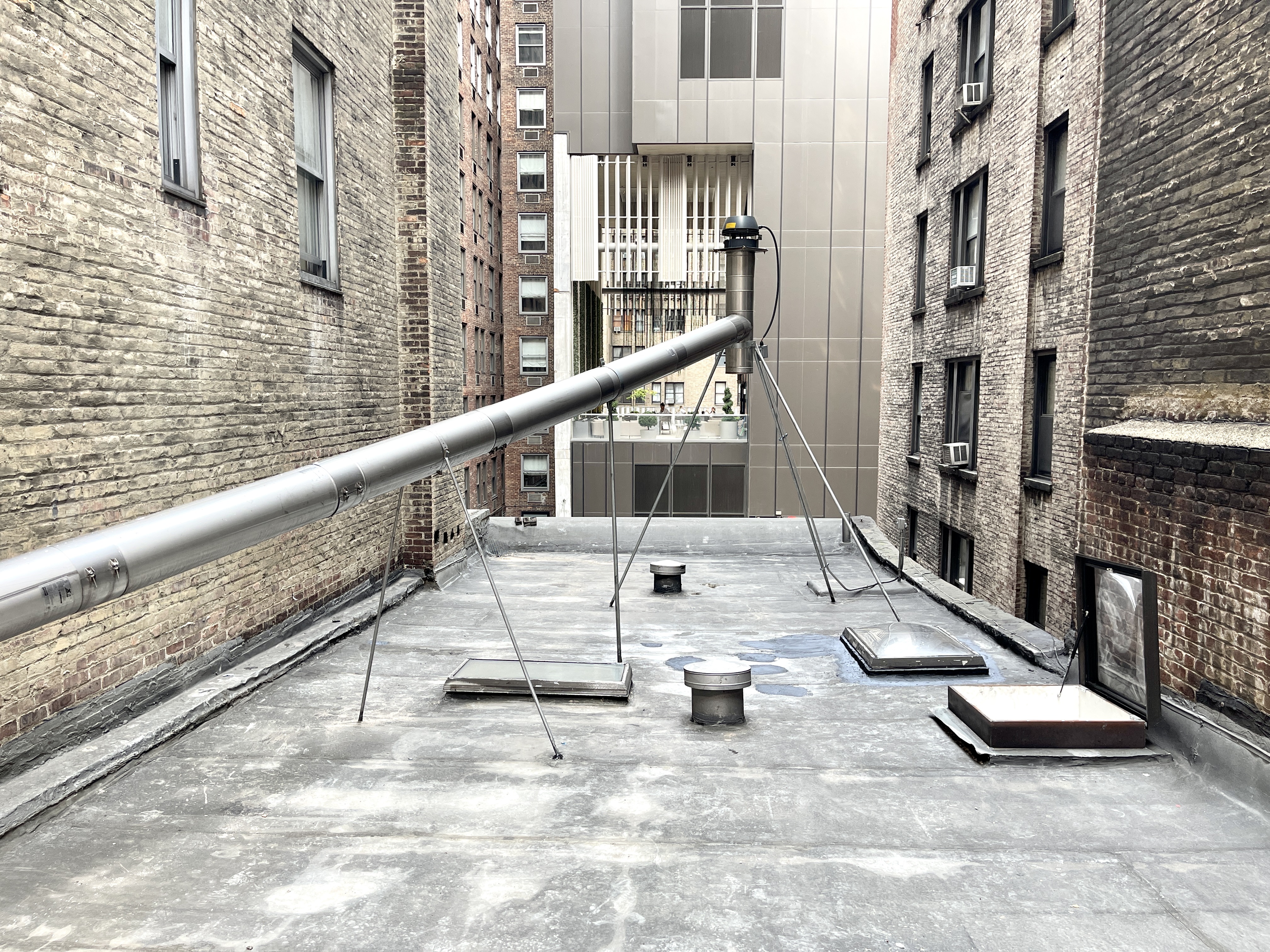 East 49th Street Manhattan, NY 10022 - Photo 25 of 31 Gallery Image 25