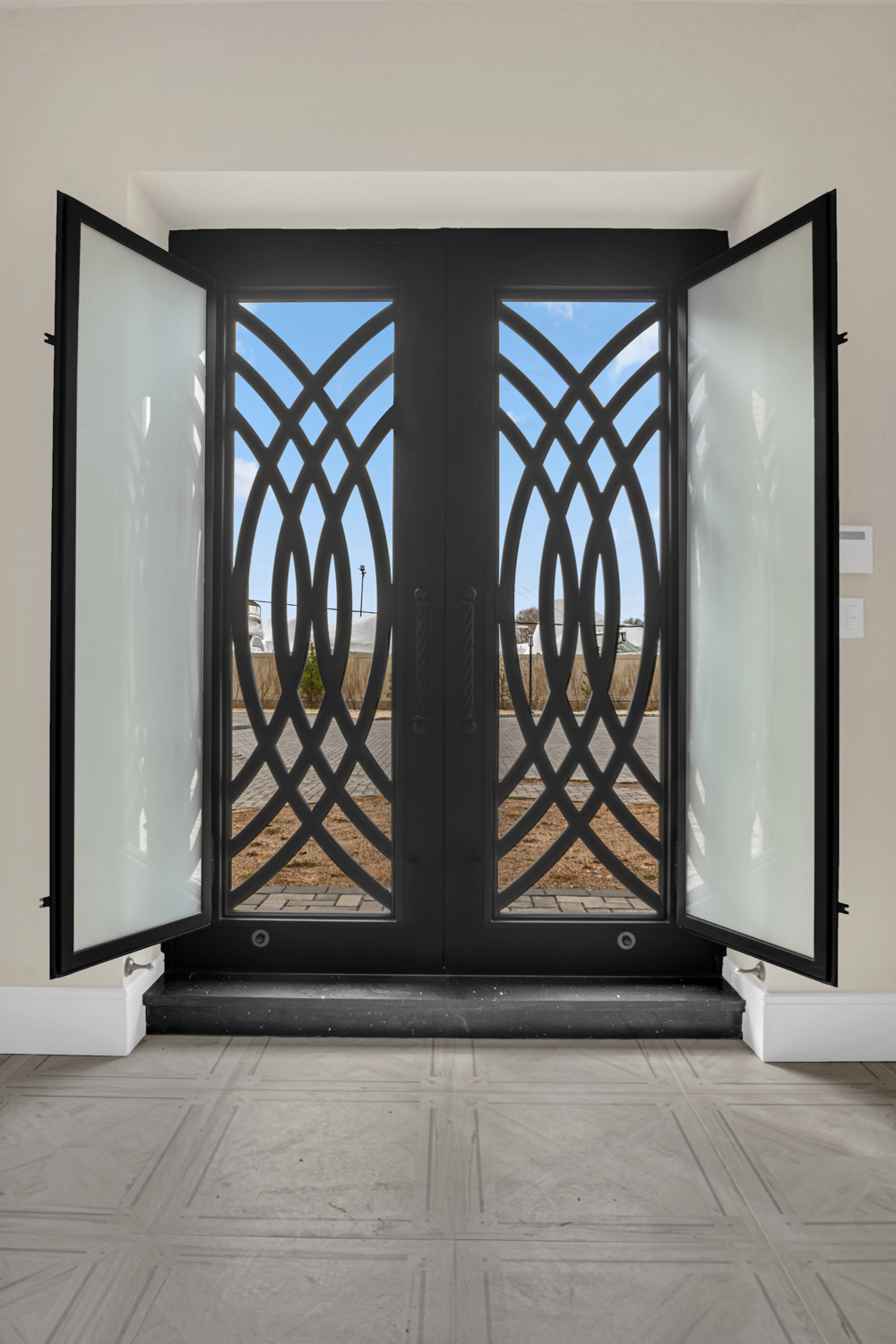 5 Osprey Court Staten Island, NY 10308 - Photo 4 of 50 a view of two windows with a door