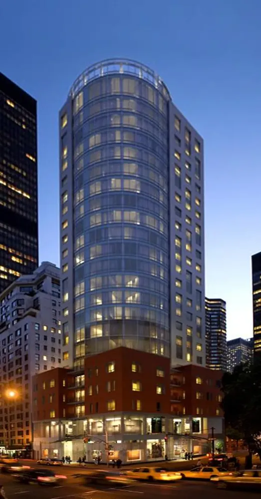 $8,200 | 250 East 49th Street, Unit 8C | Midtown East