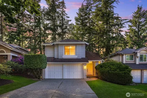 $1,275,000 | 3541 252nd Place Southeast, Sammamish, WA 98029