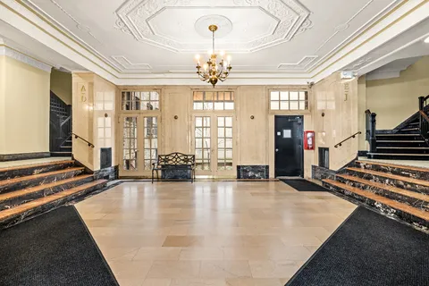 $500,000 | 400 Lincoln Place, Unit 2B | Prospect Heights