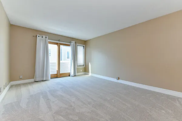 $995,000 | 4 Fresh Pond Place, Cambridge, MA 02138
