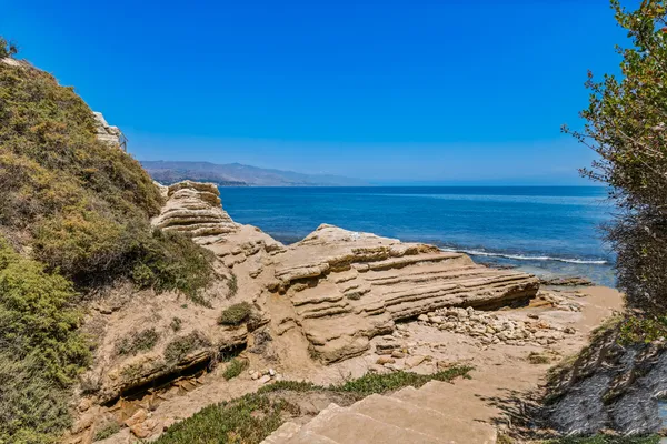 $34,500,000 | 28823 Cliffside Drive, Malibu, CA 90265