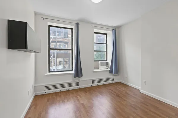 $3,000 | 14 Orchard Street, Unit 3E | Chinatown