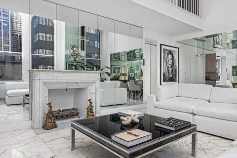 $25,000 | 111 East 56th Street, Unit 2100 | Midtown East