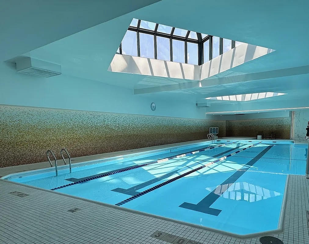 1 Irving Place, Unit G20A Manhattan, NY 10003 - Photo 10 of 14 a view of swimming pool