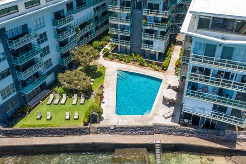 $700,000 | 2957 Kalākaua Avenue, Unit 501, Honolulu, HI 96815