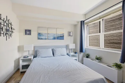 $3,800 | 153 East 57th Street, Unit 17B | Midtown East