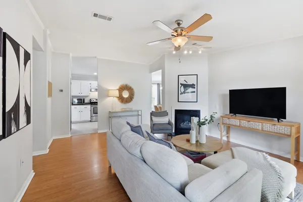 $370,000 | 8 Byerly Court, Durham, NC 27713