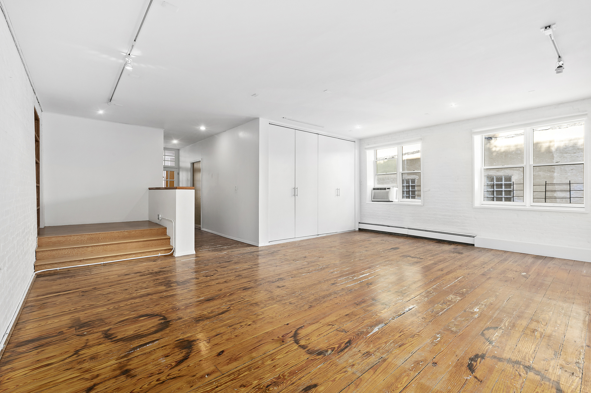 7 Worth Street, Unit 4B Manhattan, NY 10013 - Photo 2 of 8