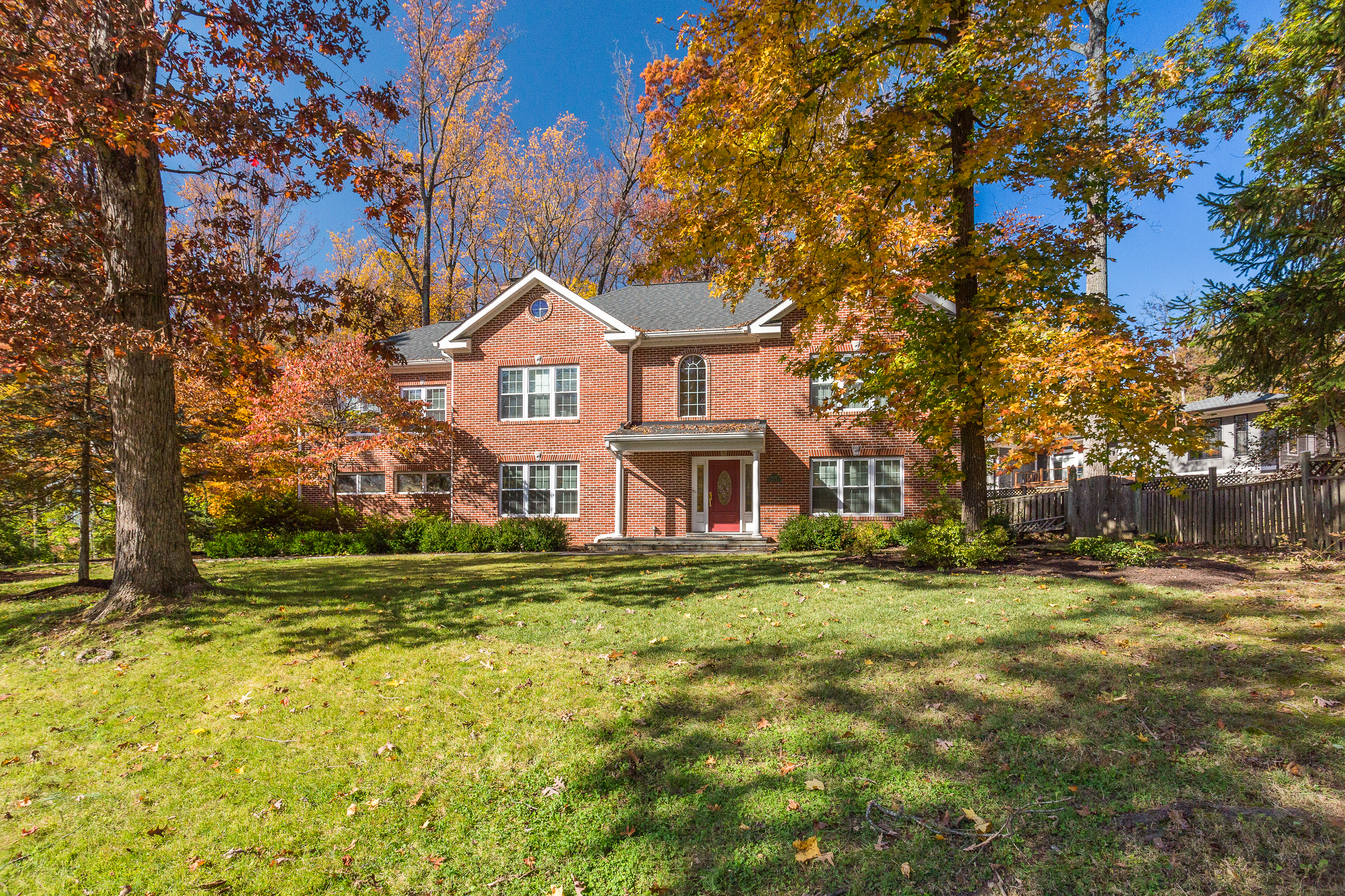 6515 Marywood Road Bethesda, MD 20817 - Photo 4 of 26