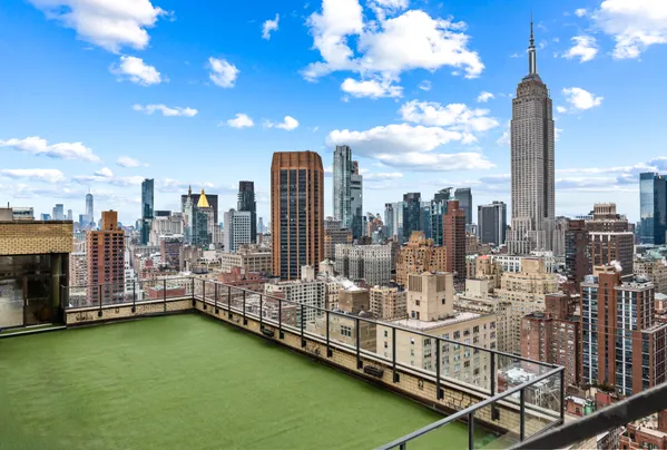 $1,350,000 | 160 East 38th Street, Unit 26FG | Murray Hill