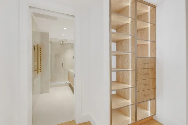 $12,000 | 21 West 17th Street, Unit 4 | Flatiron