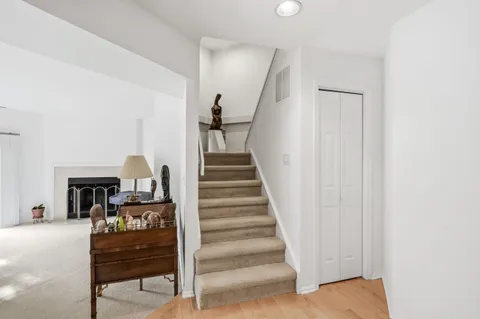 Contact Agent | Chanticleer, Cherry Hill, NJ 08003