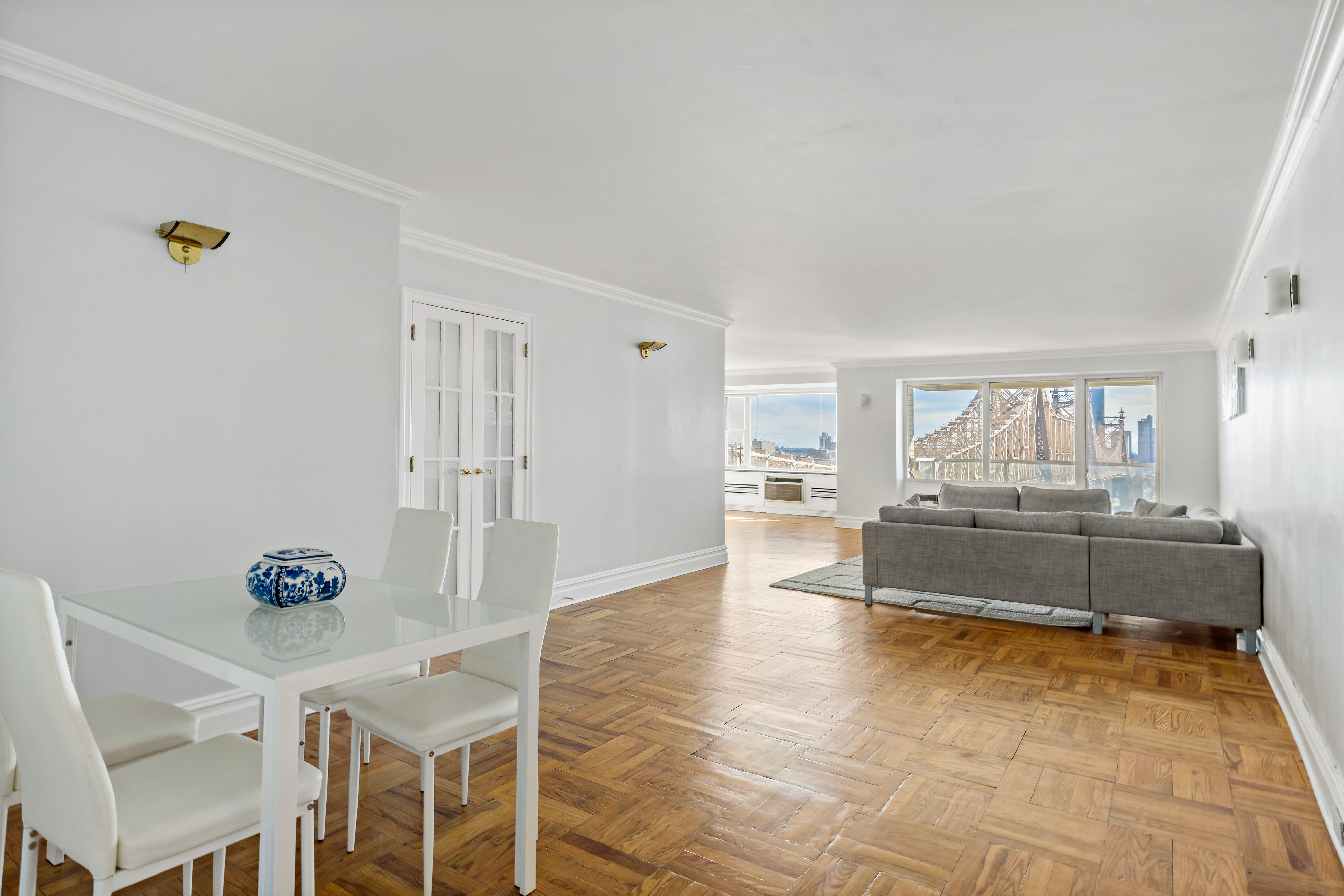 35 Sutton Place, Unit 19B Manhattan, NY 10022 - Photo 10 of 25