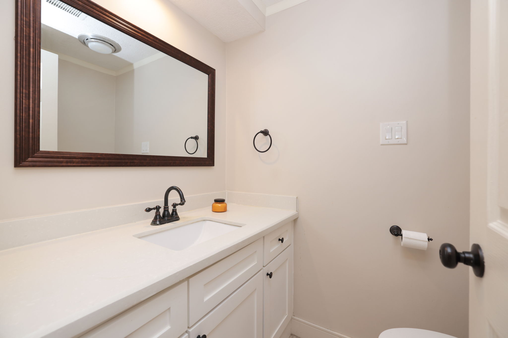 44 Indian Clover Drive Spring, TX 77381 - Photo 10 of 53 Gallery Image 10
