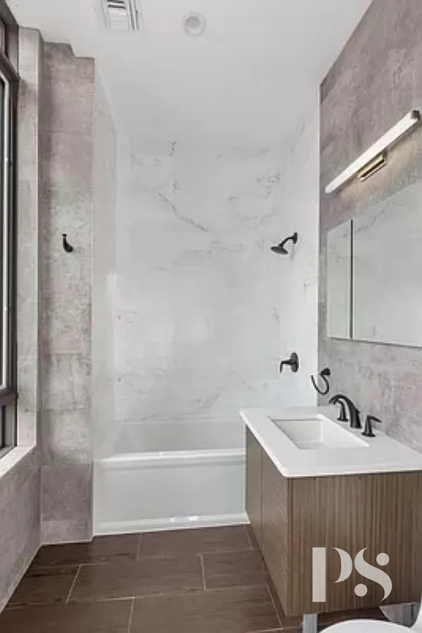 $3,100 | 47-16 Greenpoint Avenue, Unit 3E | Sunnyside