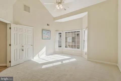 $925,000 | 8847 Ashgrove House Lane, Vienna, VA 22182