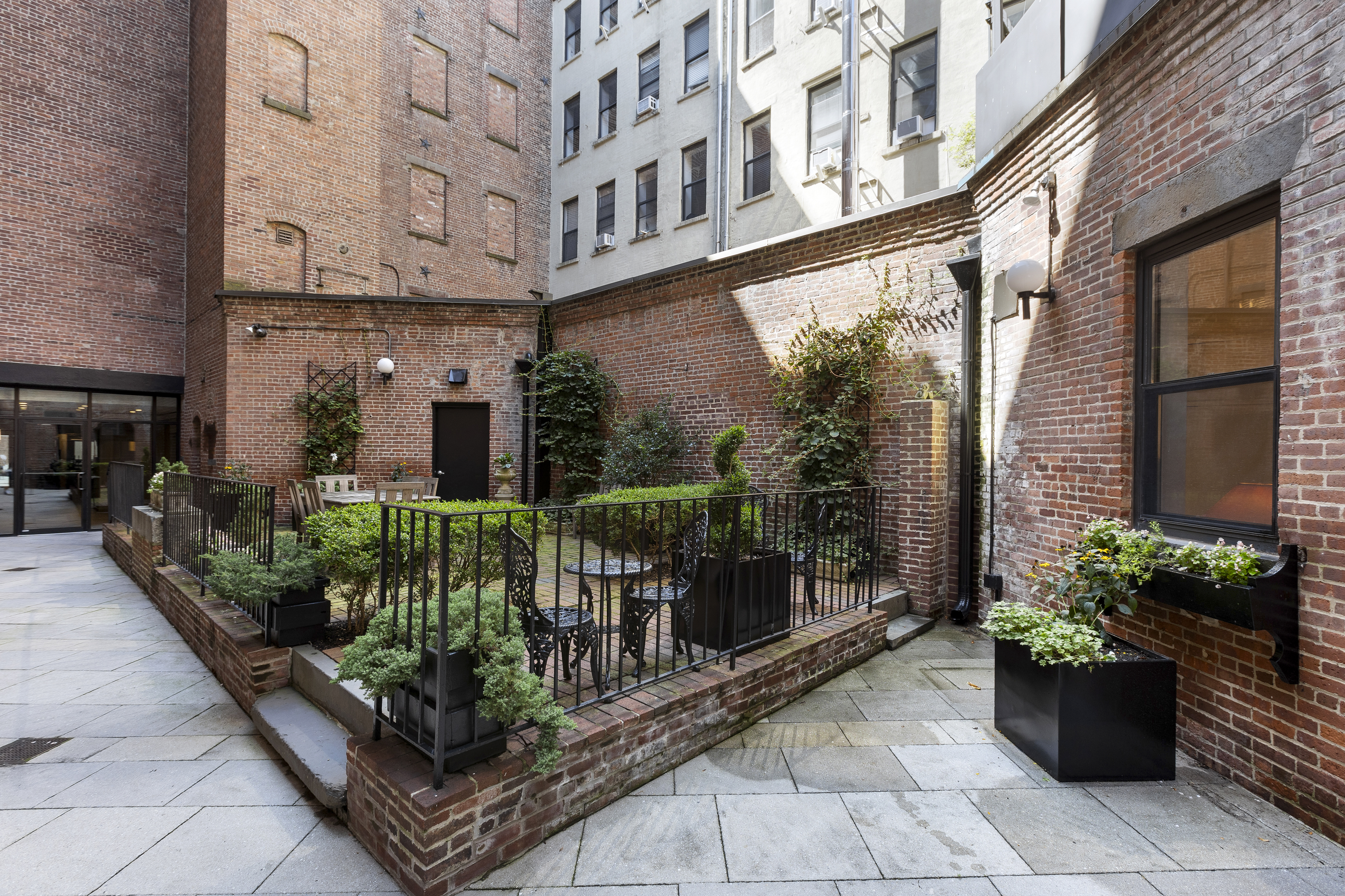 454 West 46th Street, Unit 1AN Manhattan, NY 10036 - Photo 9 of 17