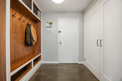 a view of walk in closet
