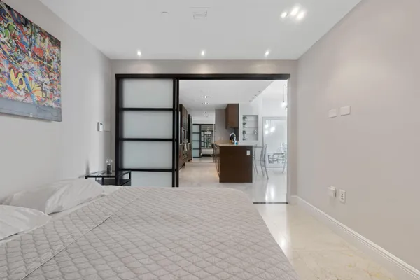 $875,000 | 485 Brickell Avenue, Unit 1909, Miami, FL 33131