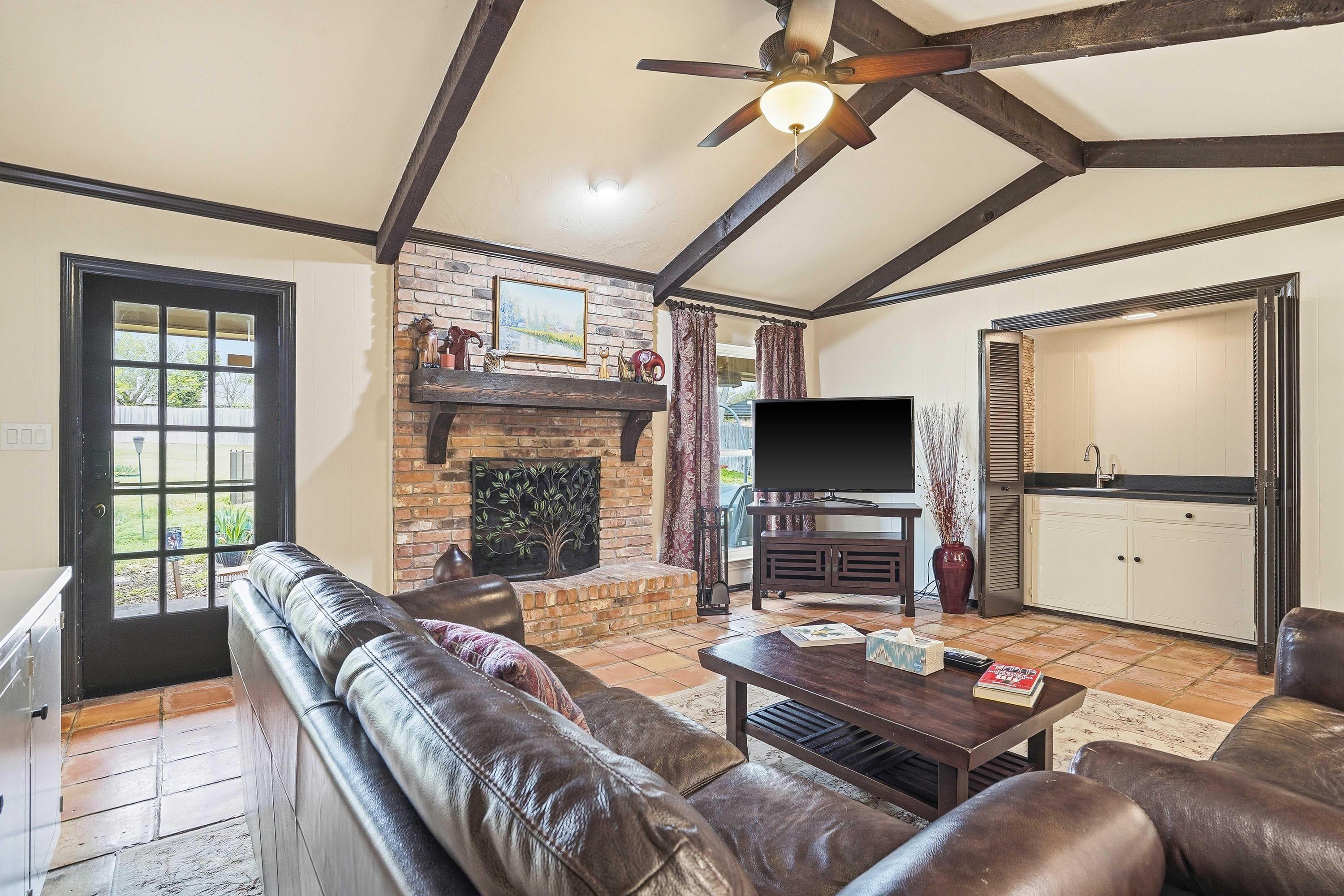 7208 Tamarack Road Fort Worth, TX 76116 - Photo 7 of 54