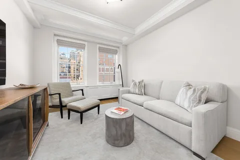 $3,250,000 | 141 East 88th Street, Unit 10E | Upper East Side