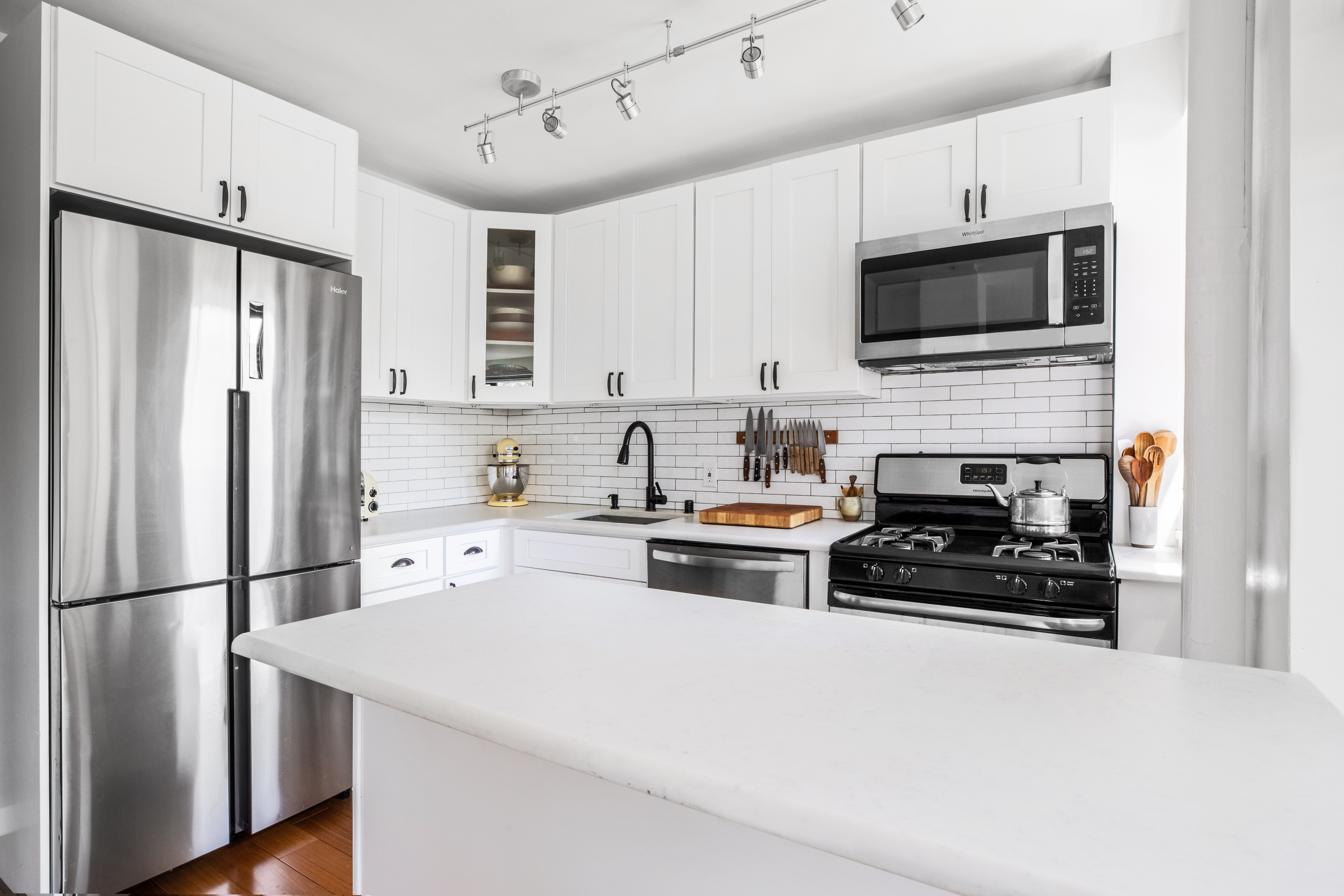 345 Clinton Avenue, Unit 5D Brooklyn, NY 11238 - Photo 5 of 9
