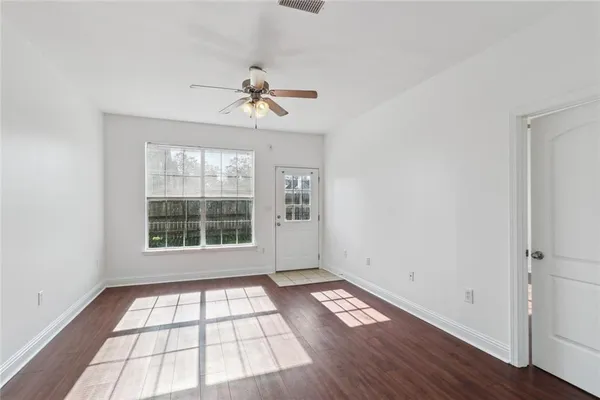 $165,000 | 43215 Creek Circle, Unit 502, Hammond, LA 70403