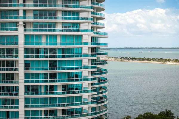 $1,600,000 | 2127 Brickell Avenue, Unit 1805, Miami, FL 33129