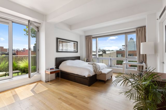 $2,700,000 | 150 North 5th Street, Unit PHB | Williamsburg