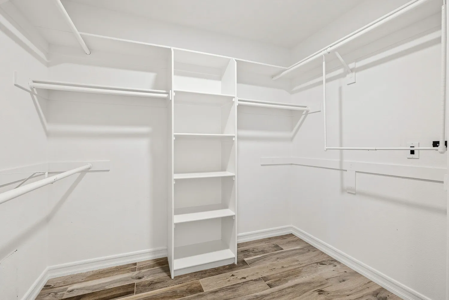 $1,690,000 | Wynfreed Lane, Porter Ranch, CA 91326